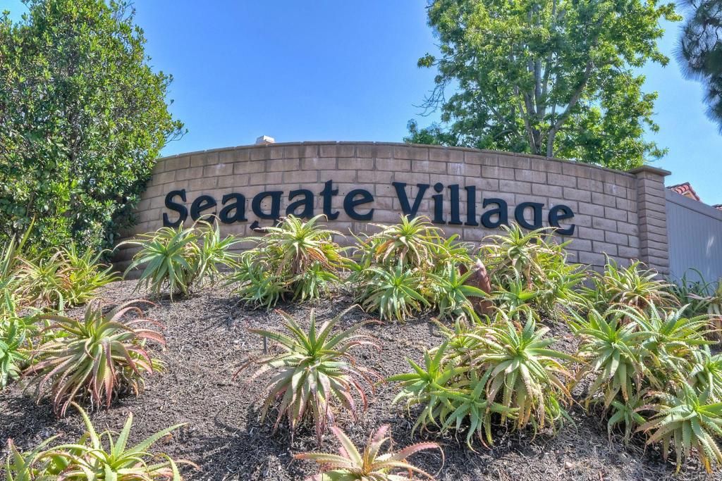 Image 23 of property listing at 1616 Clearwater Place, Encinitas, CA 92024