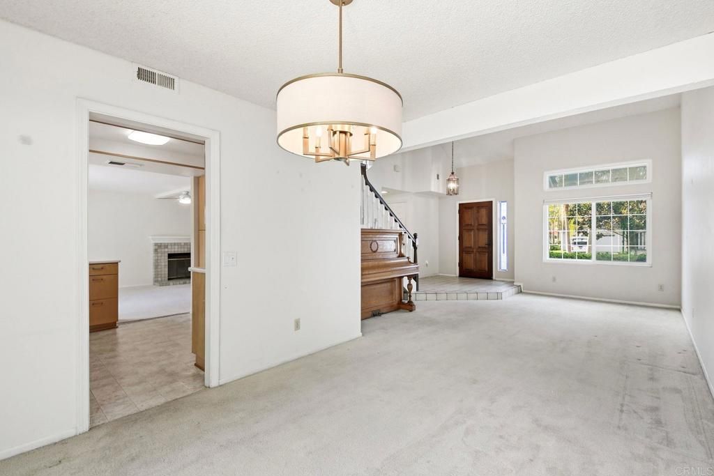 Image 6 of property listing at 1616 Clearwater Place, Encinitas, CA 92024