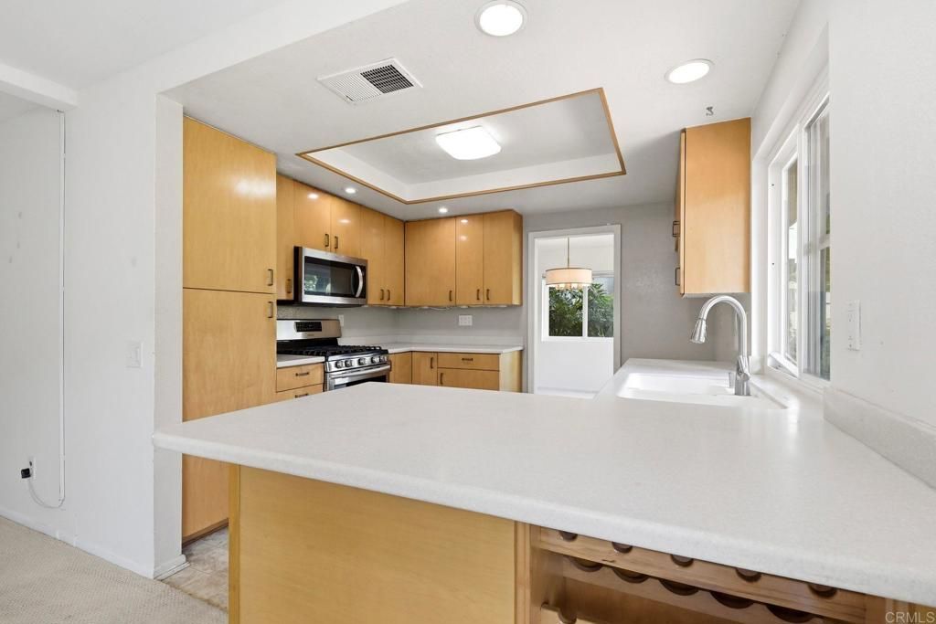 Image 9 of property listing at 1616 Clearwater Place, Encinitas, CA 92024