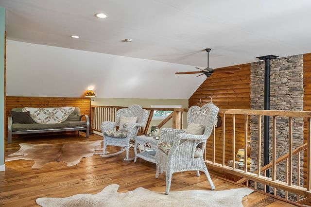 1235 Lakeview Dr, Smithville, TN 37166