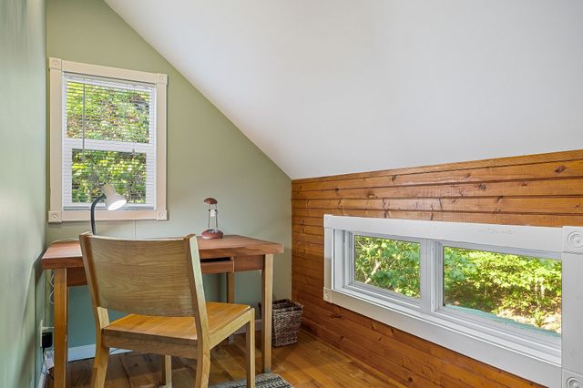 1235 Lakeview Dr, Smithville, TN 37166