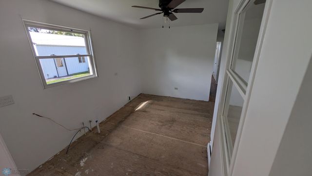 202 N 1st St, Fairmount, ND 58030