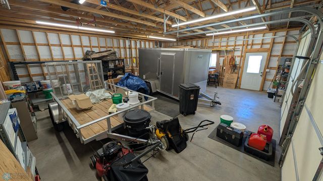 202 N 1st St, Fairmount, ND 58030