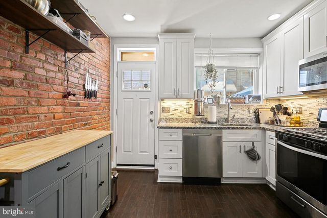 3721 MOUNT PLEASANT AVE, Baltimore, MD 21224