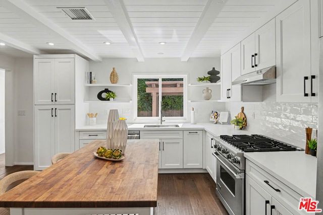 10720 National Place, Los Angeles, CA 90034