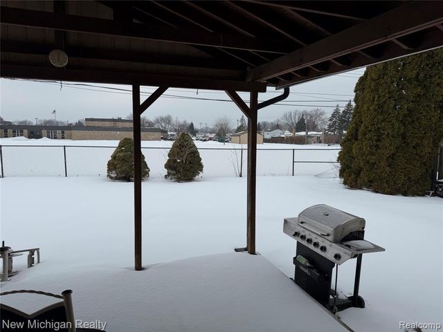 34647 Esper Drive, Sterling Heights, MI 48312