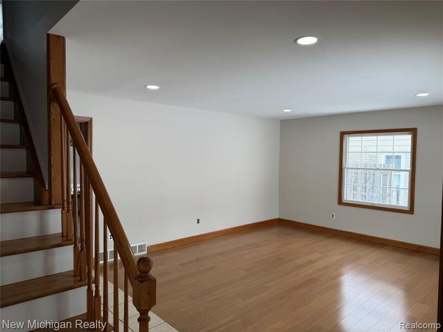 34647 Esper Drive, Sterling Heights, MI 48312