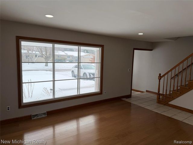 34647 Esper Drive, Sterling Heights, MI 48312