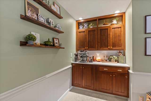 1743 Crabtree Lane, Elkhart, IN 46514