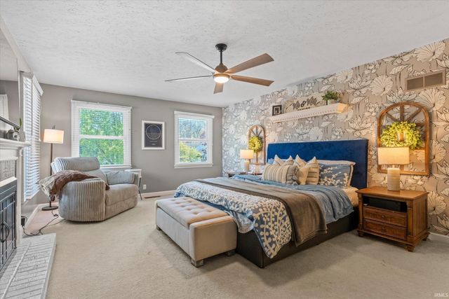 1743 Crabtree Lane, Elkhart, IN 46514