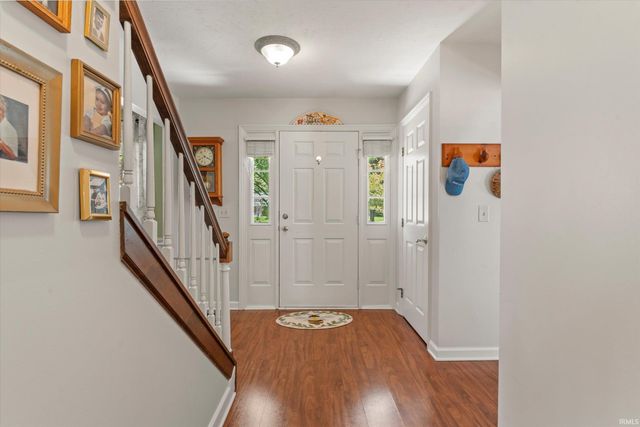 1743 Crabtree Lane, Elkhart, IN 46514