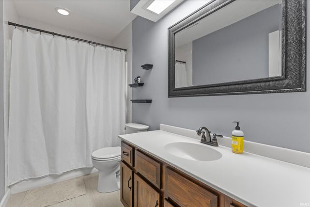 1743 Crabtree Lane, Elkhart, IN 46514