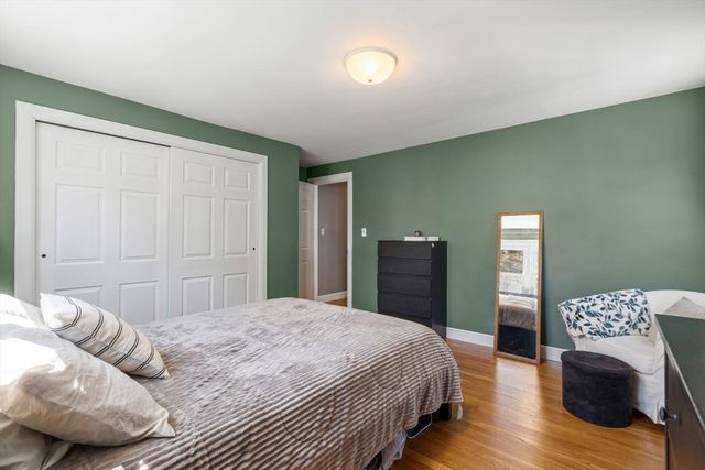 16 Geneva St, Salem, MA 01970
