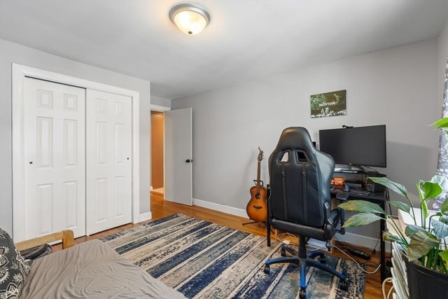 16 Geneva St, Salem, MA 01970
