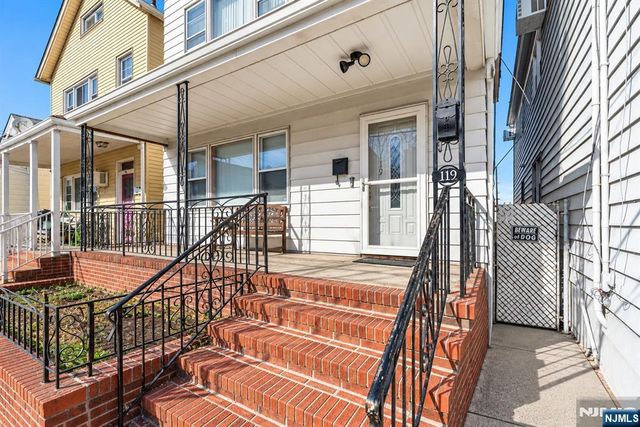 119 W 21st Street, Bayonne, NJ 07002