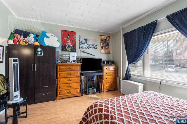 119 W 21st Street, Bayonne, NJ 07002