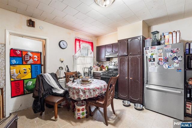 119 W 21st Street, Bayonne, NJ 07002