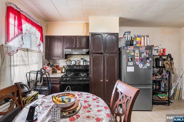 119 W 21st Street, Bayonne, NJ 07002