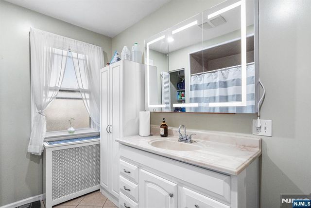 119 W 21st Street, Bayonne, NJ 07002