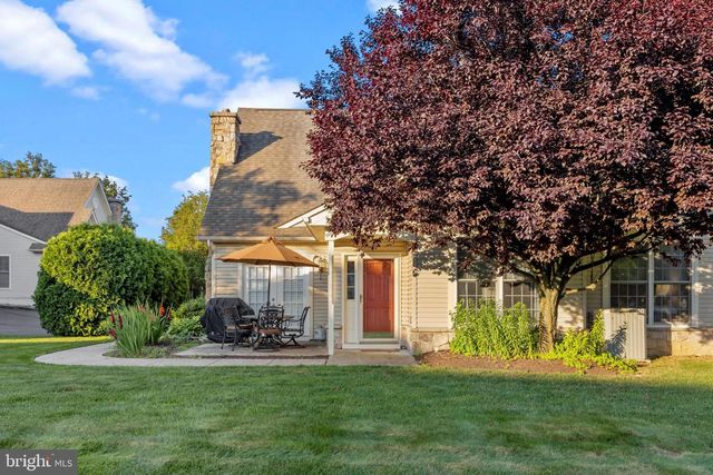 319 STARFLOWER LN, Langhorne, PA 19047