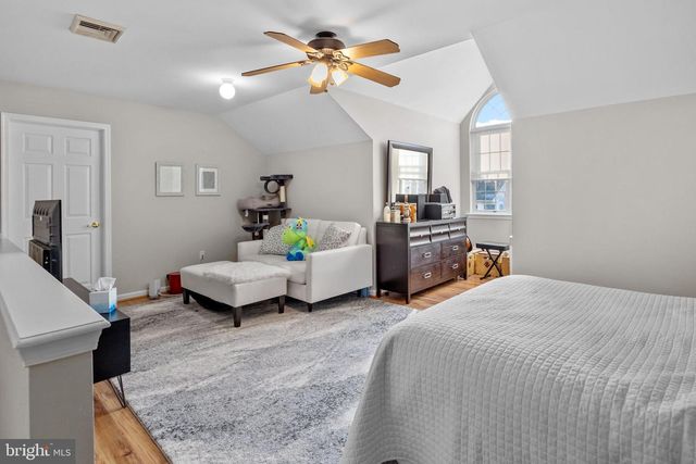 319 STARFLOWER LN, Langhorne, PA 19047