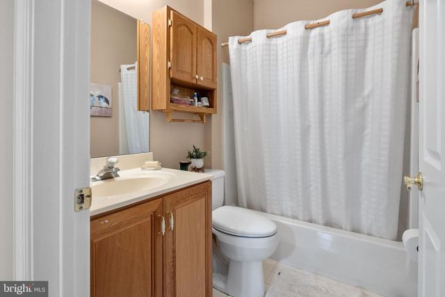 319 STARFLOWER LN, Langhorne, PA 19047