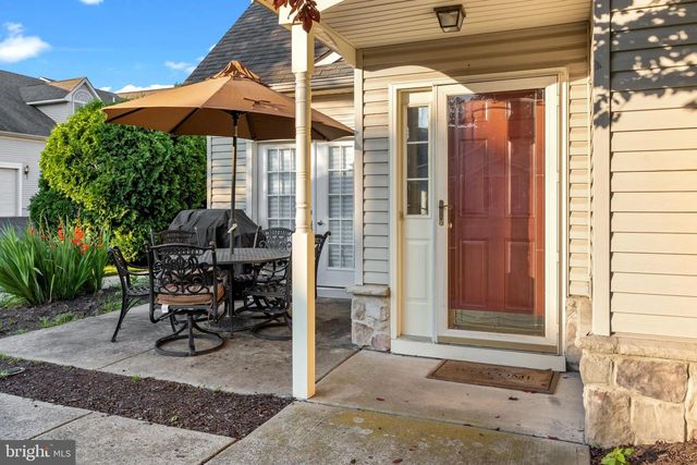 319 STARFLOWER LN, Langhorne, PA 19047