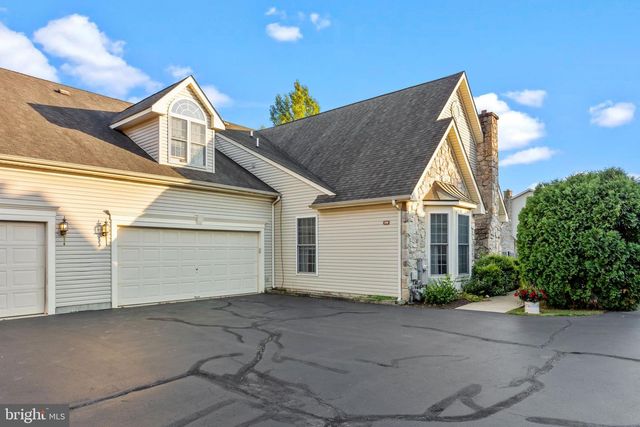 319 STARFLOWER LN, Langhorne, PA 19047