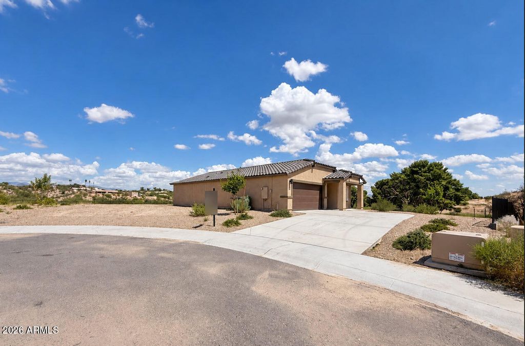 1725 FLAGAN Court, Wickenburg, AZ 85390 — exterior
