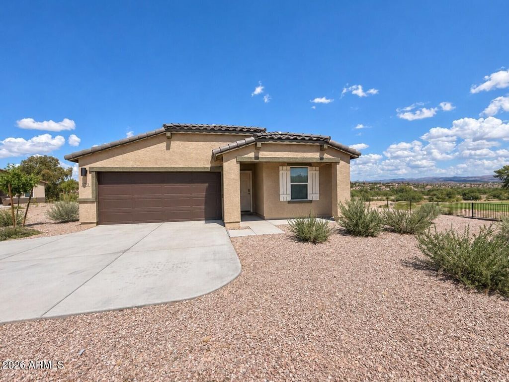 1725 FLAGAN Court, Wickenburg, AZ 85390 — photo 3