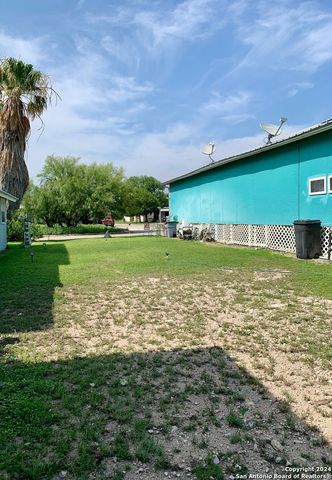 138 De Zavala St., Brackettville, TX 78832