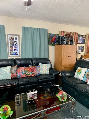 138 De Zavala St., Brackettville, TX 78832