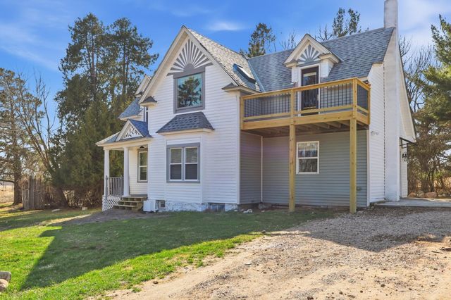 3519 County Road 5 NE, Isanti, MN 55040