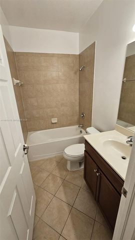 8785 NW 116th Ct 1, Doral, FL 33178