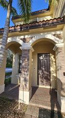 8785 NW 116th Ct 1, Doral, FL 33178