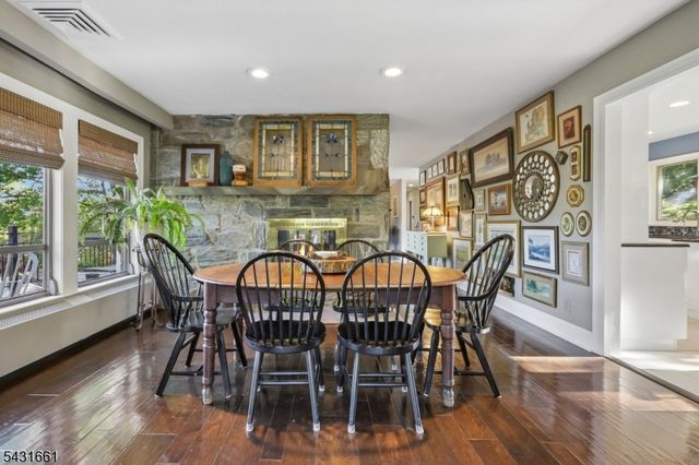 122 Sunrise Dr, Hawthorne Boro, NJ 07506