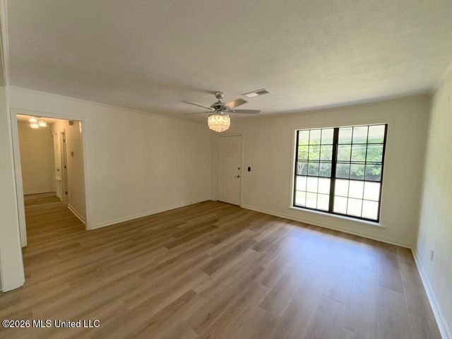 1085 Old Jackson Road, Terry, MS 39170