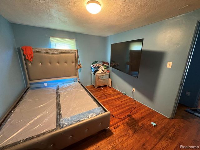 815 Buffalo Street, Lansing, MI 48915
