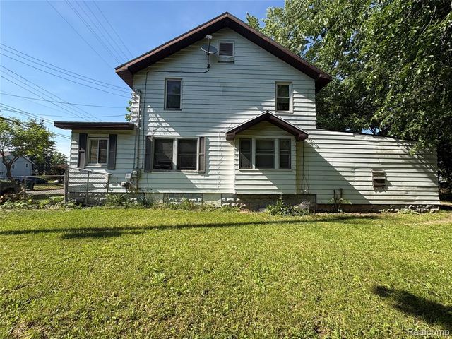 815 Buffalo Street, Lansing, MI 48915
