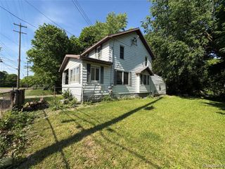 815 Buffalo Street, Lansing, MI 48915