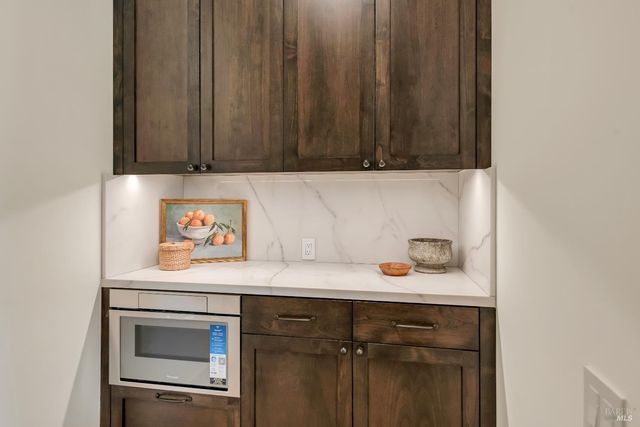 25 Sylvia Dr, Glen Ellen, CA 95442