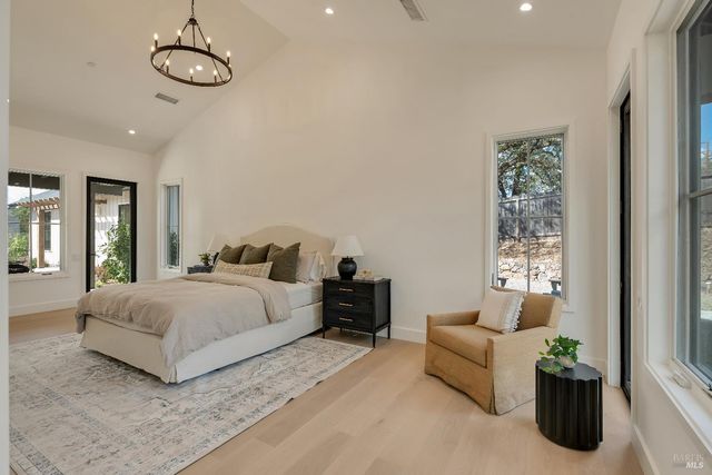 25 Sylvia Dr, Glen Ellen, CA 95442