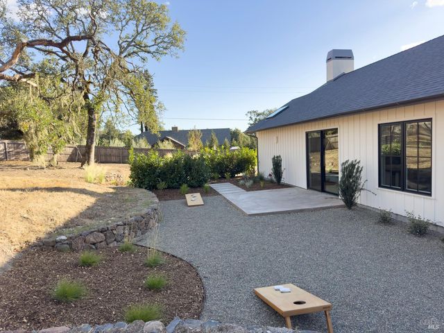 25 Sylvia Dr, Glen Ellen, CA 95442