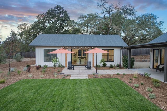 25 Sylvia Dr, Glen Ellen, CA 95442