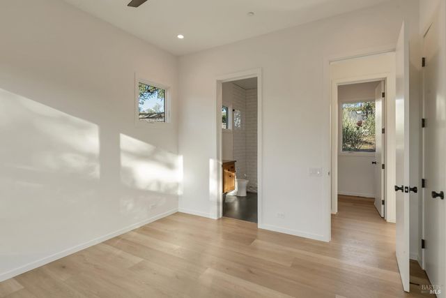 25 Sylvia Dr, Glen Ellen, CA 95442