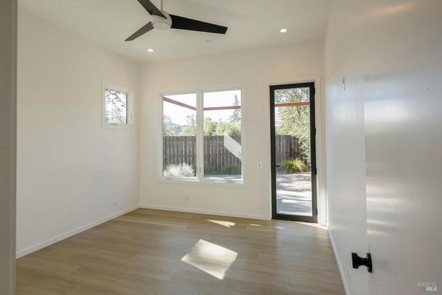 25 Sylvia Dr, Glen Ellen, CA 95442