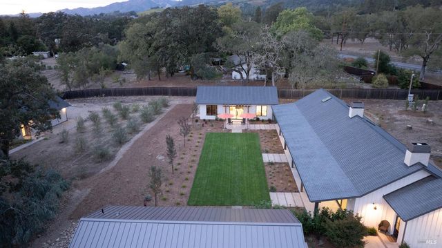 25 Sylvia Dr, Glen Ellen, CA 95442