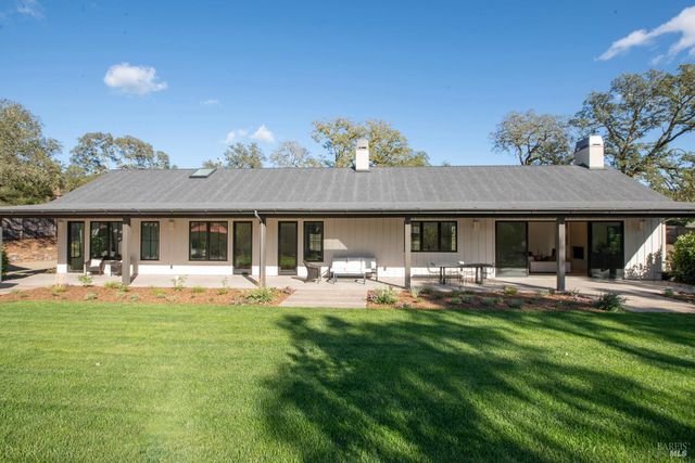 25 Sylvia Dr, Glen Ellen, CA 95442
