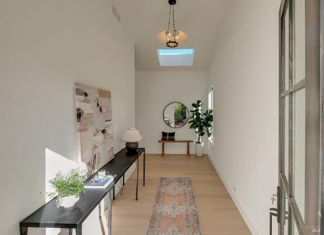 25 Sylvia Dr, Glen Ellen, CA 95442