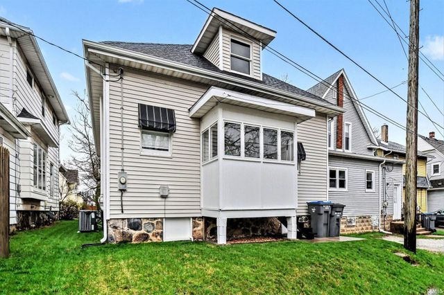 809 S 6Th Street, Goshen, IN 46526